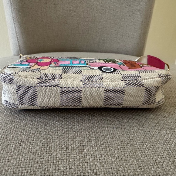 100% Authentic LOUIS VUITTON Damier Azur 2021 Christmas Animation Hollywood Mini - Picture 7 of 12